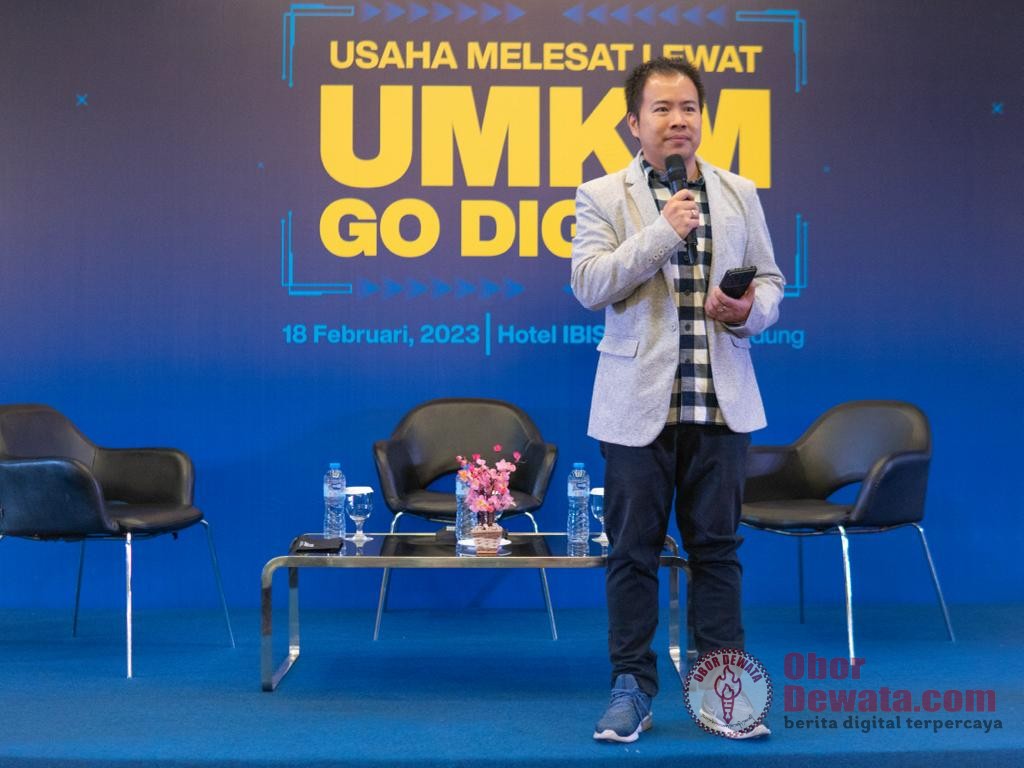 Direktur Merchant Experience BukuWarung, Adi Harlim