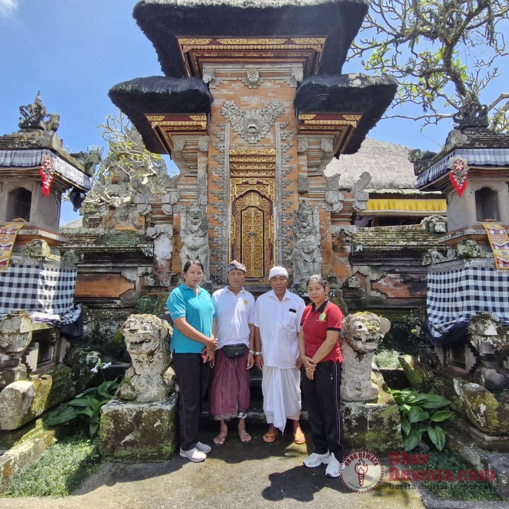 Kemenag Gianyar Sambangi Pura Santi Kawitan I Ratu Ngurah Agung Pasek Bandesa Panca Sanak Sapta Murti Lakukan Verifikasi Tanda Daftar Pura