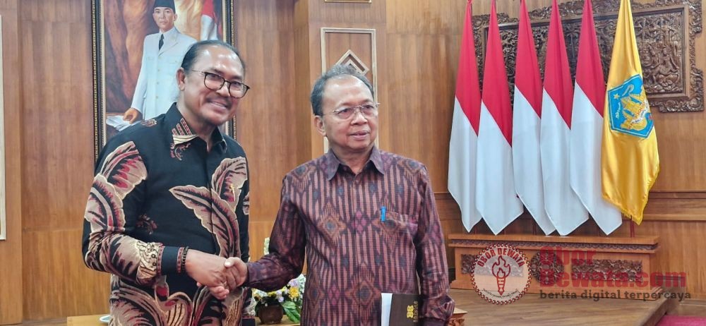 Koster Tegaskan Aplikasi Tri Hita Trans Transformasi Ekonomi Desa Adat Mandiri Ekonomi yang Terintegrasi