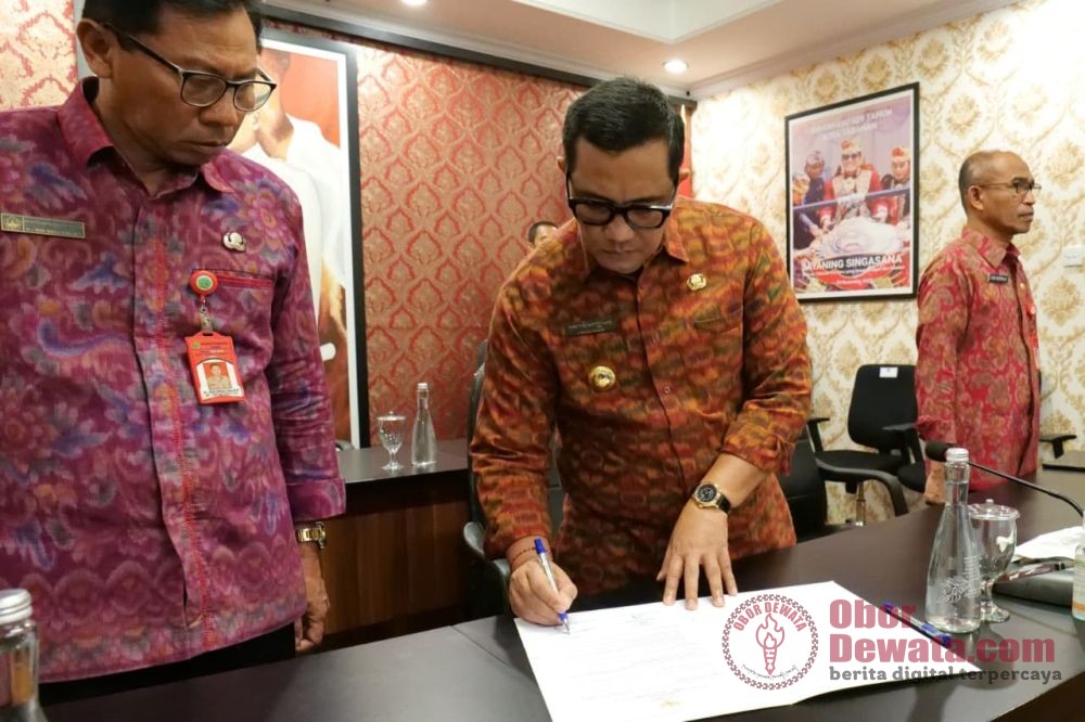 Tekankan Kinerja dan Inovasi Bermutu, Bupati Sanjaya Lantik 21 Pejabat di lingkungan Pemkab Tabanan