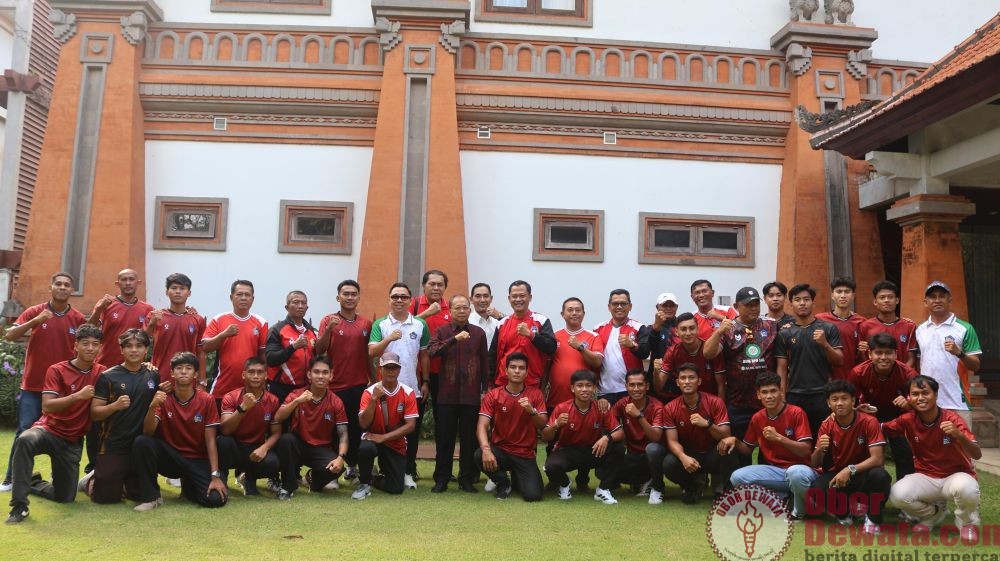 Gubernur Koster Lepas PS Badung ke Liga 4 Nasional, Targetkan Harumkan Nama Bali