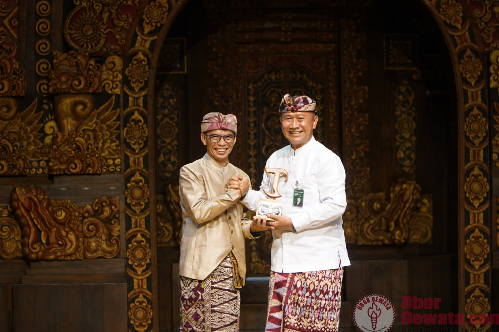 Konsisten Jaga Kinerja Keuangan, Bank BPD Bali Raih Penghargaan Golden Champion di Tribun Bali Award 2026