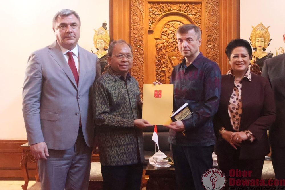 Perkuat Kerja Sama Indonesia dan Rusia, Gubernur Koster Terima Delegasi Parlemen Saint Petersburg, Harap Gencar Promosi Pariwisata Dua Wilayah