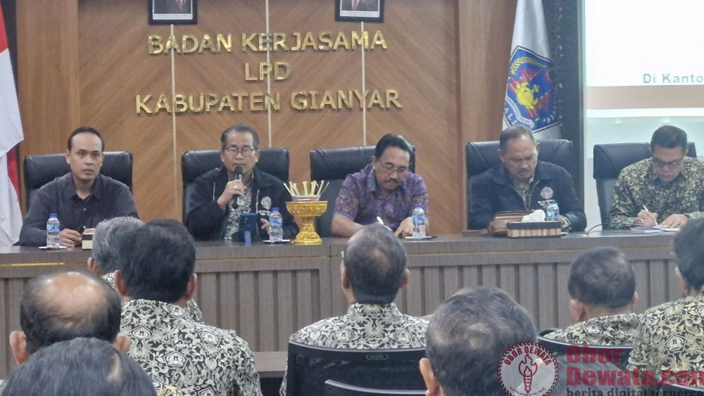Rapat Koordinasi BKS LPD Prov Bali, Fokuskan Penguatan SDM dan IT