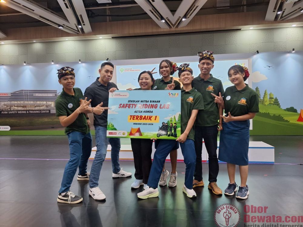 SMAN Bali Mandara Raih Predikat Terbaik Nasional Sekolah Mitra Safety Riding Astra Honda