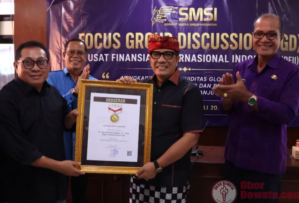 Terima Anugerah Sahabat Pers Indonesia, Bupati Sanjaya Dorong Sinergi Pemerintah dan Pers