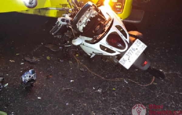Nekat Salip Truk, Kadek Merta Tewas di TKP Usai Tertabrak Bus