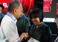 Ribuan Warga Antusias Rayakan Rahina Tumpek Klurut di Art Center, Gubernur Koster Serahkan Tali Kasih untuk 30 Pelajar