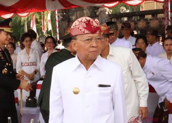 Tingkatkan Kualitas Layanan Publik, Gubernur Koster Buka Hotline Pengaduan Langsung untuk Masyarakat Bali