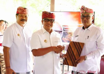 Lantik Direktur BLUD Taman Budaya, Bupati Sanjaya Dorong Pengelolaan Fasilitas Publik Lebih Profesional