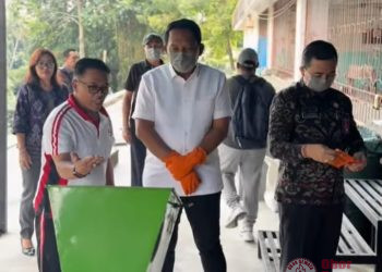 Ketua DPRD Badung Panen Kompos