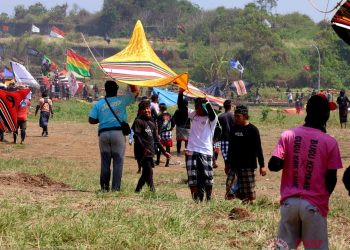 Pelangi Tabanan Kite Festival 2026, Tegaskan Tabanan Jadi Titik Kumpul Berbagai Komunitas