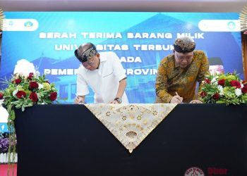 Gubernur Koster Hadiri Serah Terima Lahan dan Hibah Aset Universitas Terbuka kepada Pemprov Bali