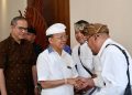 Gubernur Koster Serahkan CSR ST Regis untuk Pelestarian Seni dan Budaya Bali