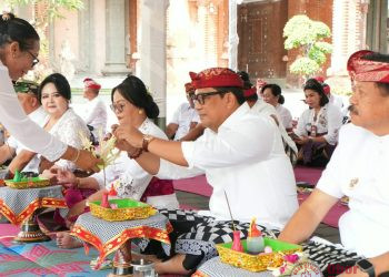 Rahina Tumpek Wayang, Bupati Sanjaya Ajak Masyarakat Jaga Keharmonisan Alam Bali