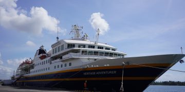 Pelabuhan Benoa Buka Musim Cruise 2026/2027, Sambut Kapal Ekspedisi Heritage Adventurer